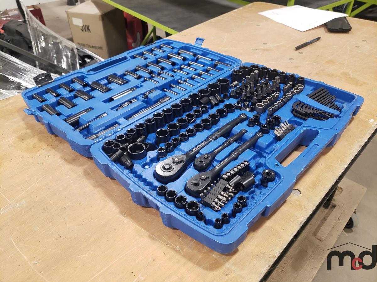 Mastercraft 229 Piece Tool Set